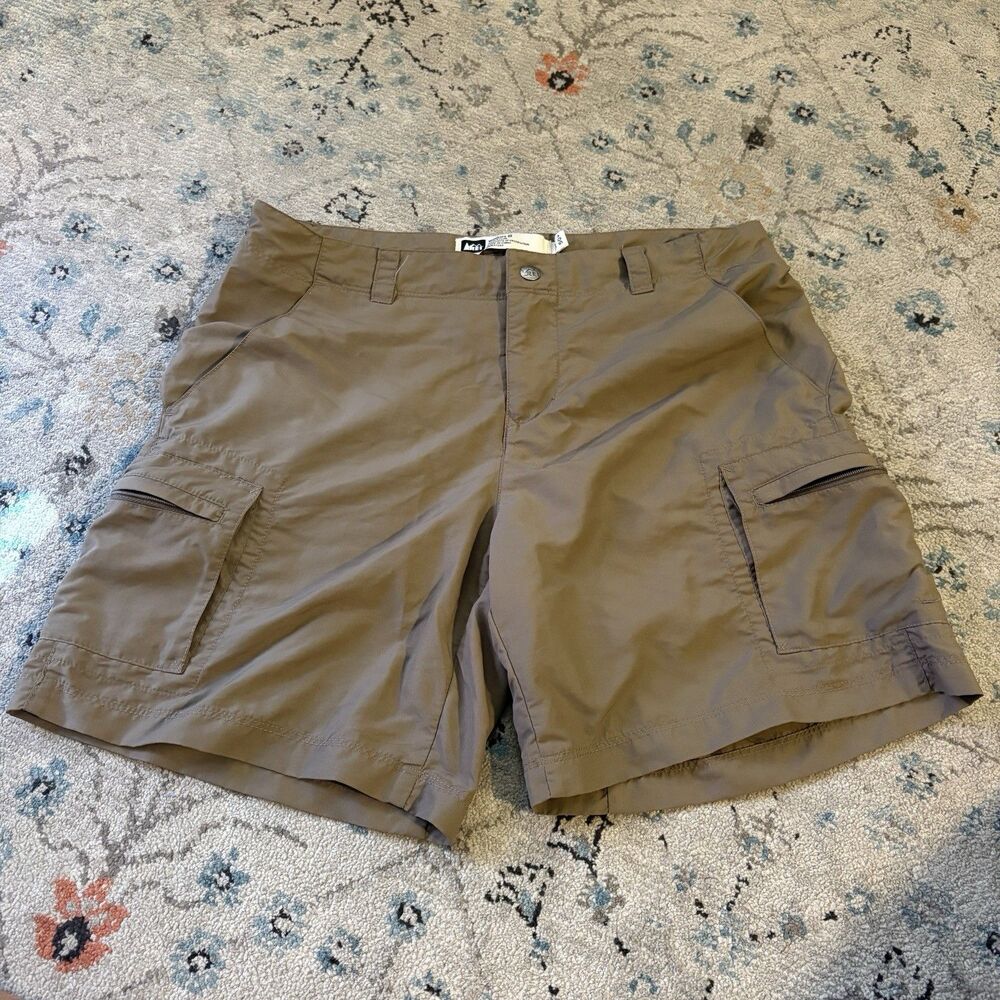 REI Co-op Sahara Cargo Shorts Women’s  6 Grey Nylon Hiking Quick Dry Outdoor